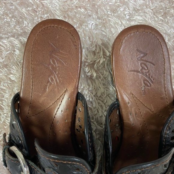 NAYA Hyacinth Clog Laser Cut Leather Wooden Heel, EUC, size 8 W‎ - Picture 6 of 10
